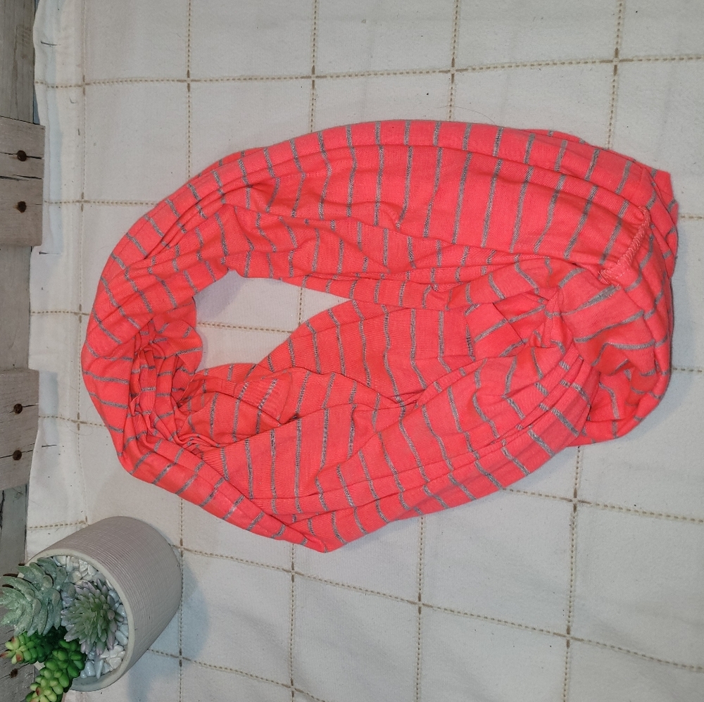 Steve Madden infinity scarf